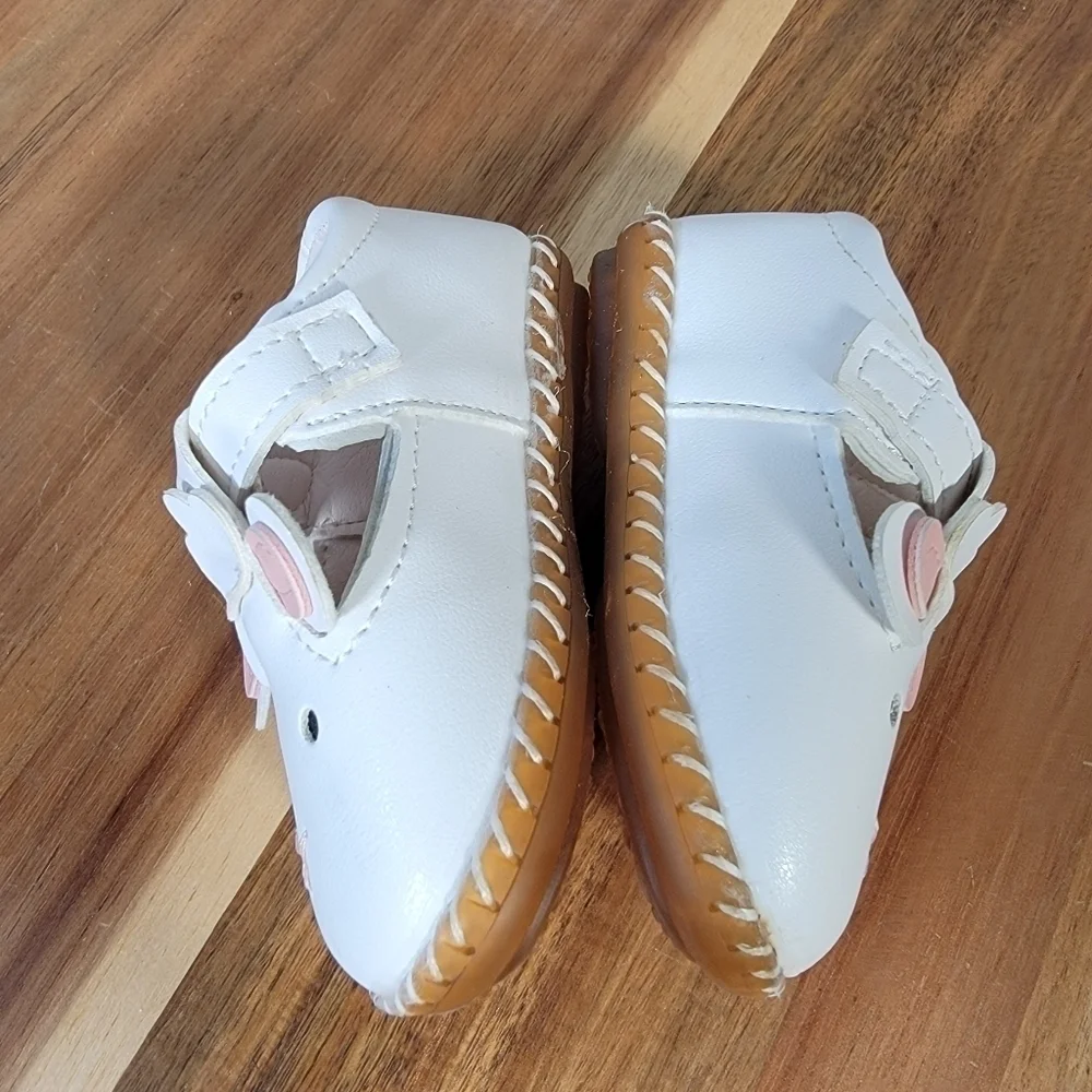Mai Do Duo white Bunny Rabbit Baby Shoes First Walker Non Slip Size 15 / 7-8 mo.